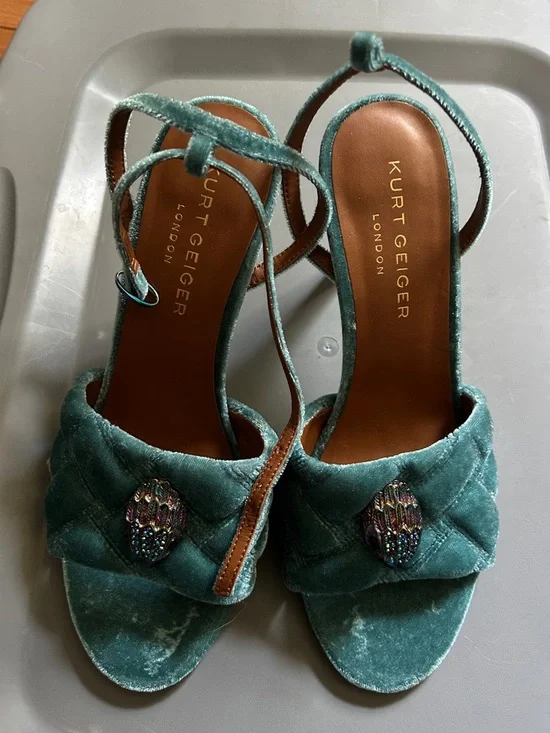 Kurt Geiger Teal Velvet Jeweled Heels. Size 41 European size - Picture 5 of 9